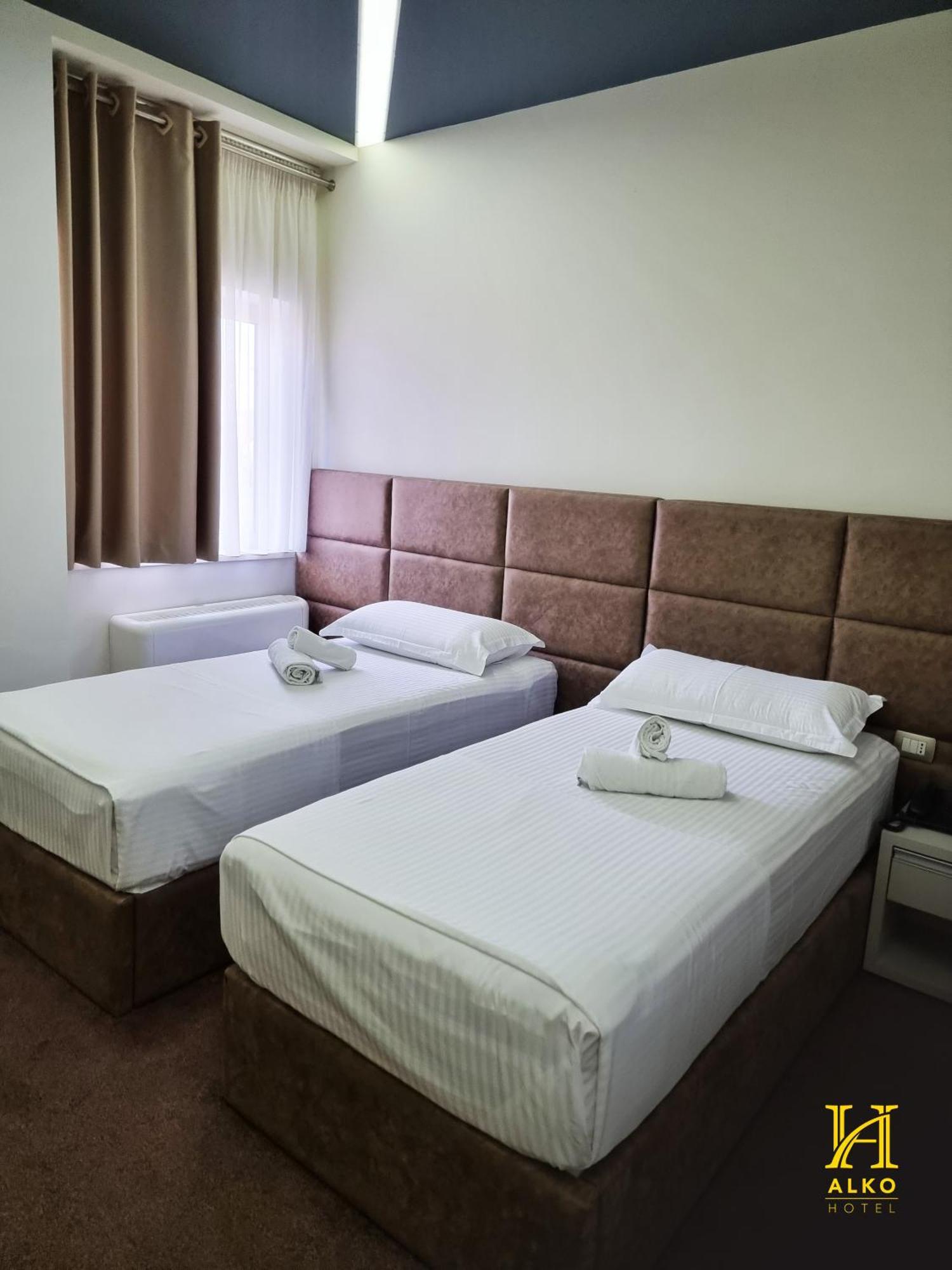Alko Hotel Shkoder Exterior photo